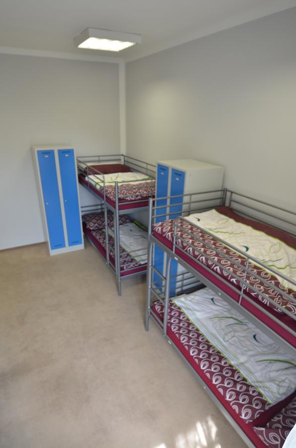 Hostal City *
